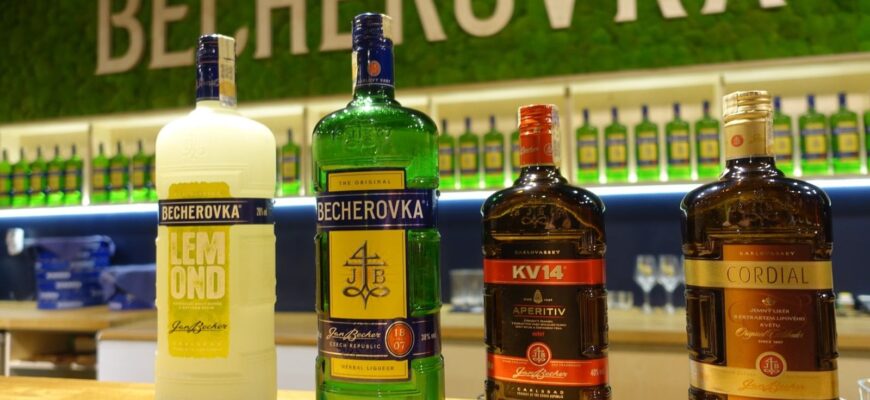 Бехеровка: история, виды, закуски и коктейли