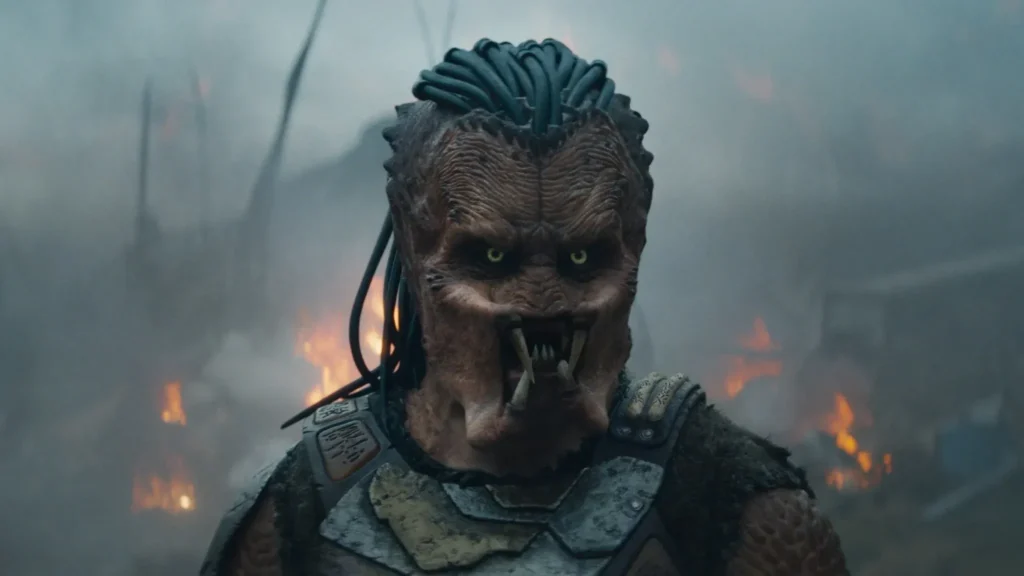 Кадр из фильма "Хищник: Планета смерти» (англ. Predator: Badlands) 2025 года